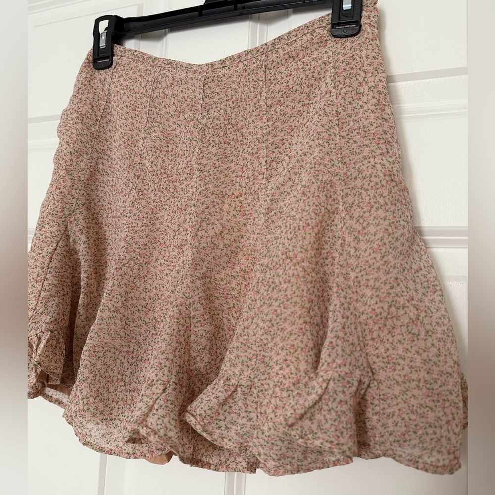 Dress Forum Floral Mini Skirt in Pink